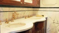 SILVIA M -  VIP Bathroom